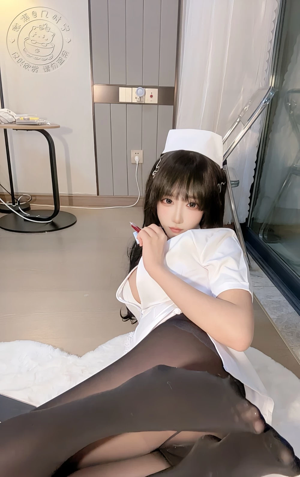 Ảnh Gái Đẹp : Gái Xinh Cosplay Trang Phục Y Tá Quyến Rũ