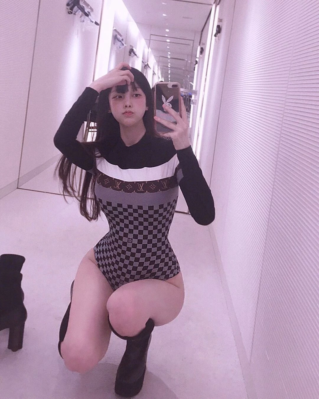 Ảnh Gái Xinh Loli Tạo Dáng Cute